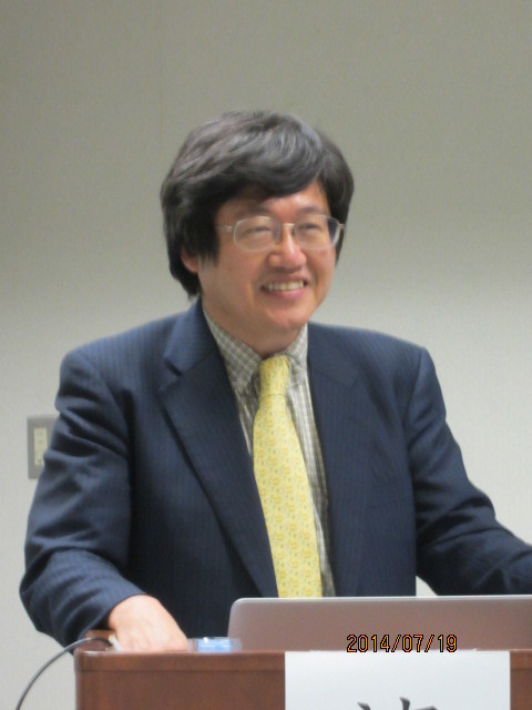 144回例会：特別講演講師の守屋達美先生.JPG